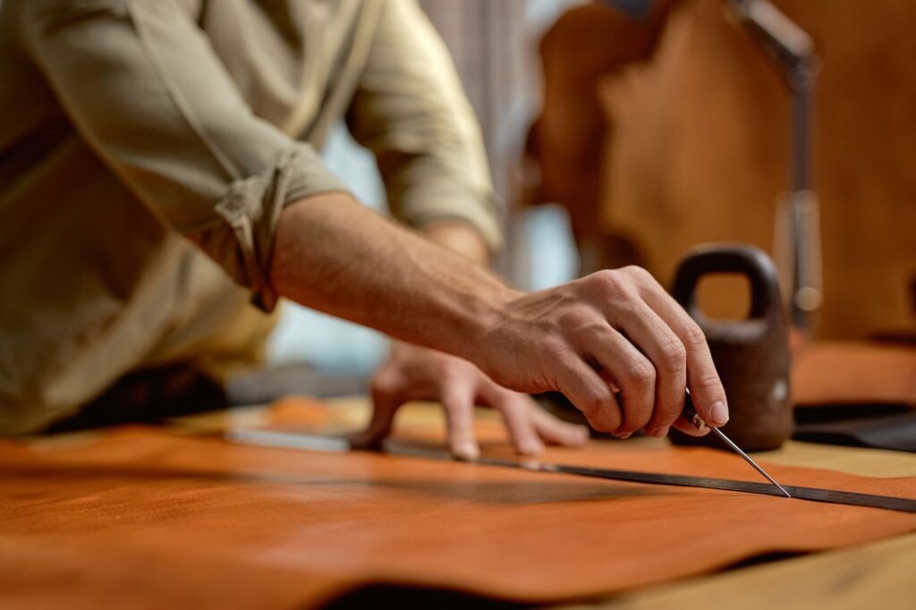 craftsman marking, piercing leather goods