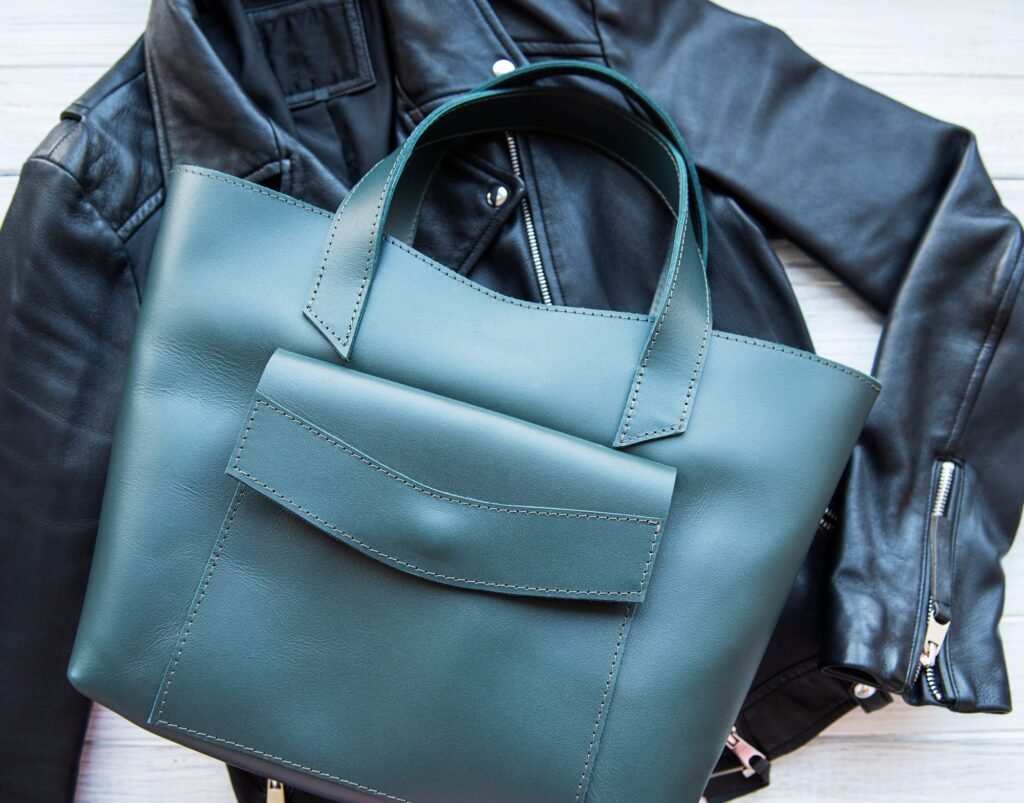 Woman's leather bag